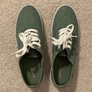 Universal Thread Sz 8 Shoe